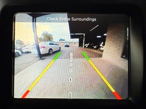 Used 2018 Jeep Cherokee Latitude image 32