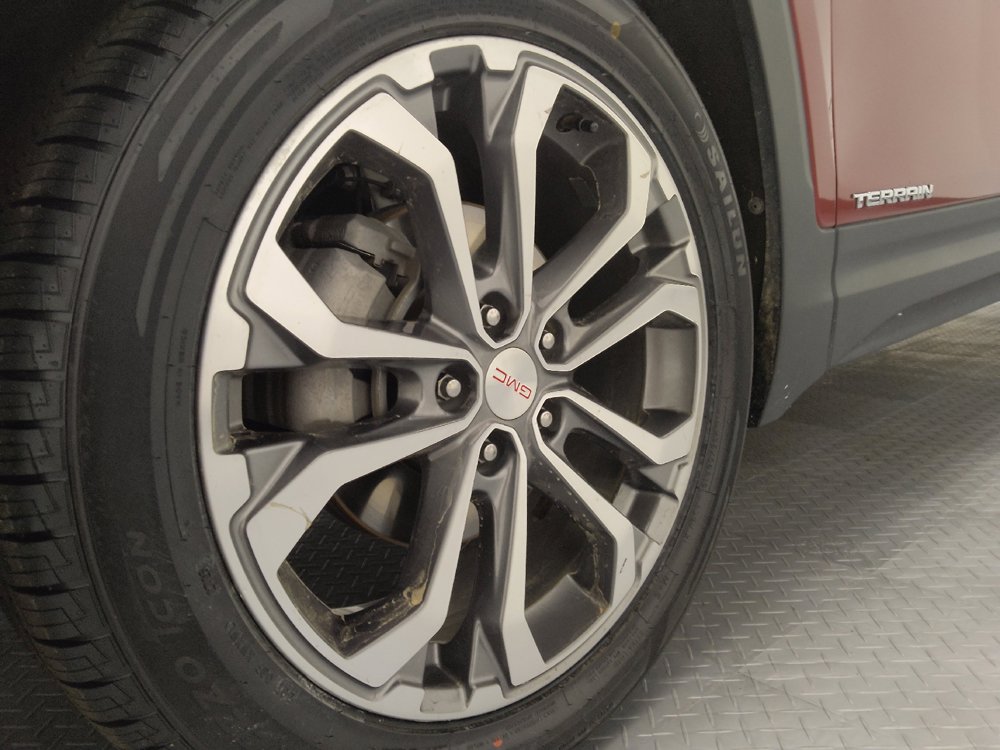 Used 2021 GMC Terrain SLT FWD image 31