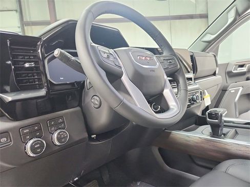 New 2026 GMC Sierra 1500 SLT w/ SLT Premium Plus Package image 18