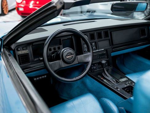 Used 1989 Chevrolet Corvette Convertible image 2