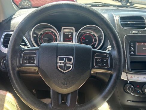 Used 2020 Dodge Journey SE w/ Blacktop Package image 17