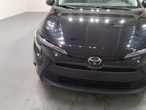 Used 2023 Toyota Corolla LE image 8