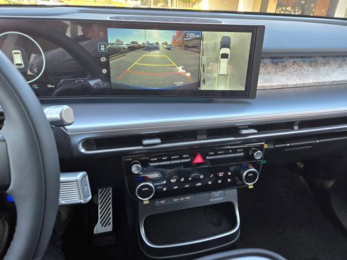 New 2026 Hyundai Ioniq 9 Calligraphy image 22