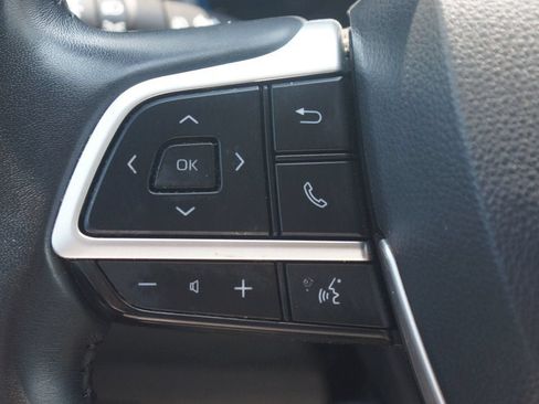 Used 2022 Toyota Highlander Bronze Edition AWD/4WD image 10