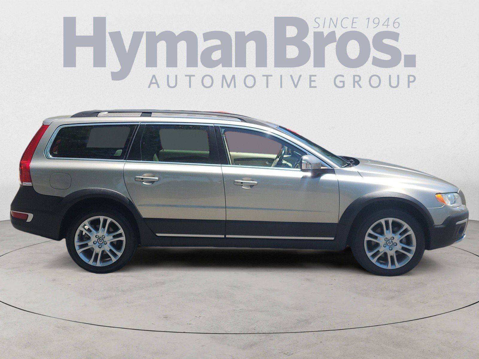 Used 2016 Volvo XC70 T5 Platinum w/ Protection Package AWD/4WD image 2