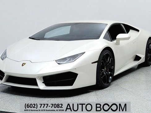 Used 2018 Lamborghini Huracan LP 580-2 image 1