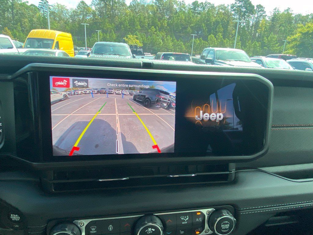 Used 2026 Jeep Wrangler Unlimited Rubicon 392 w/ Quick Order Package 27X Moab AWD/4WD image 22