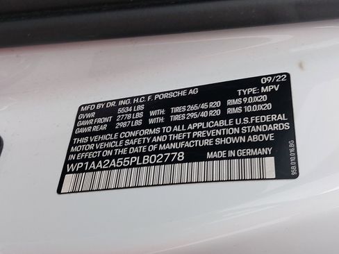 Used 2023 Porsche Macan image 36