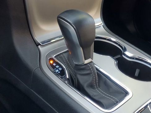 Used 2021 Jeep Grand Cherokee Overland image 32