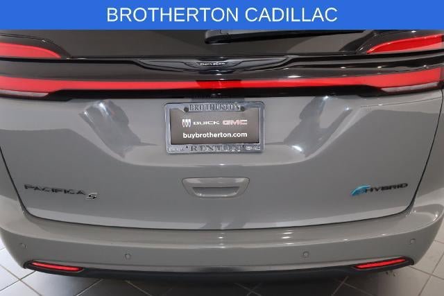Used 2023 Chrysler Pacifica Limited w/ S Appearance Package FWD image 16