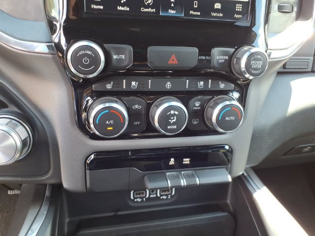 Used 2024 RAM 1500 Laramie AWD/4WD image 14