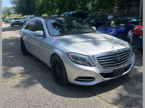 Used 2015 Mercedes-Benz S 550 4MATIC Sedan image 1