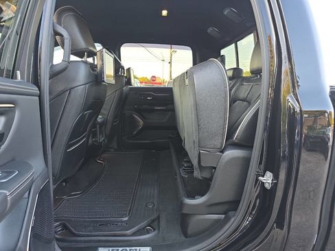 Used 2022 RAM 1500 Limited image 8