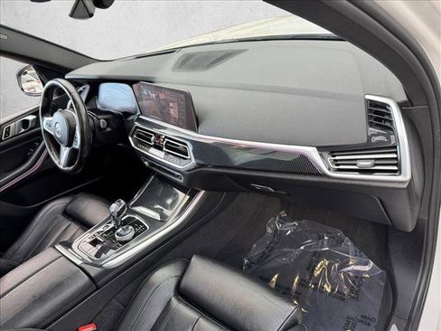 Used 2019 BMW X5 xDrive40i w/ M Sport Package image 19