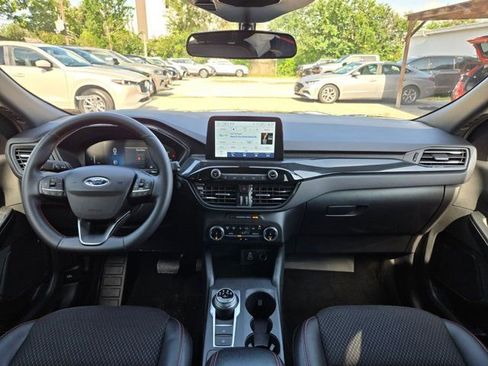 Used 2025 Ford Escape ST-Line AWD/4WD image 24