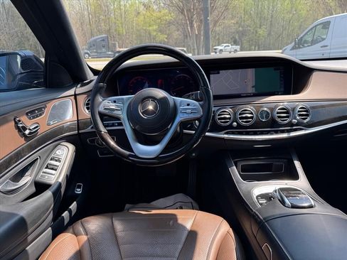 Used 2018 Mercedes-Benz S 560 Sedan image 14