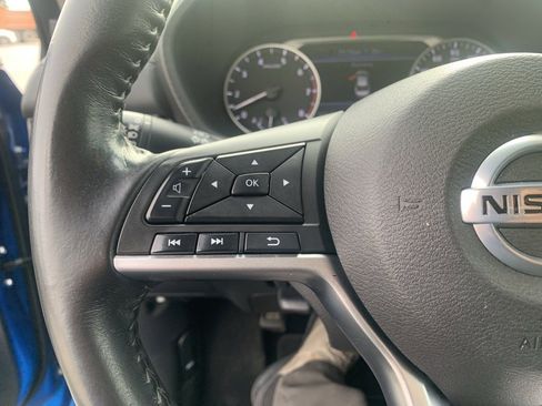 Used 2022 Nissan Sentra SV image 19