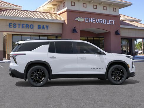 New 2026 Chevrolet Traverse LT FWD image 29