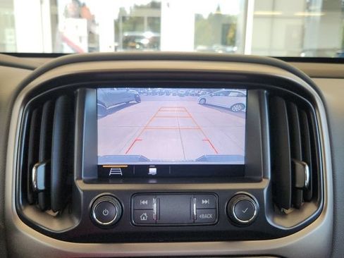 Used 2019 Chevrolet Colorado Z71 AWD/4WD image 14