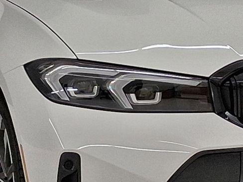 New 2026 BMW 330i Sedan w/ M Sport Package image 9