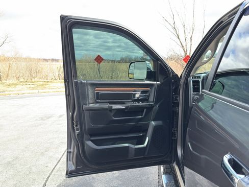 Used 2015 RAM 3500 Laramie AWD/4WD image 12