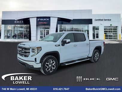 New 2026 GMC Sierra 1500 SLT w/ SLT Premium Package