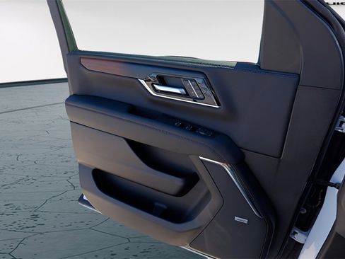 New 2026 GMC Yukon Denali w/ Sun & Power Step Package image 15