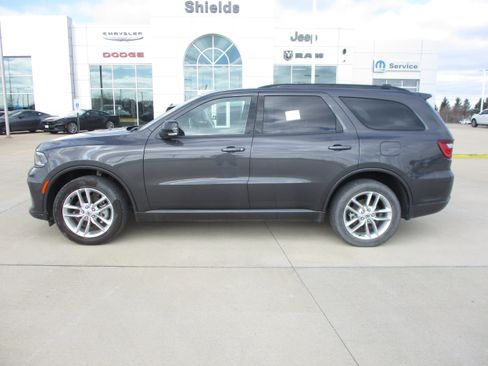 Used 2024 Dodge Durango GT image 3