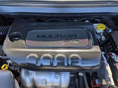 Certified 2023 Jeep Cherokee Altitude Lux image 31