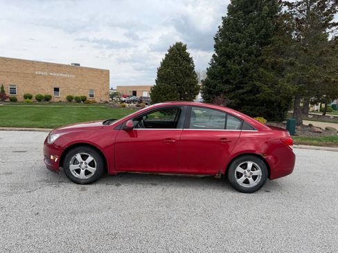 Used 2012 Chevrolet Cruze LT image 2
