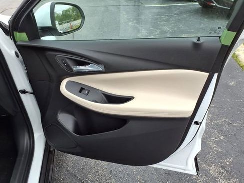 Used 2025 Buick Encore GX Sport Touring w/ Comfort Package image 27