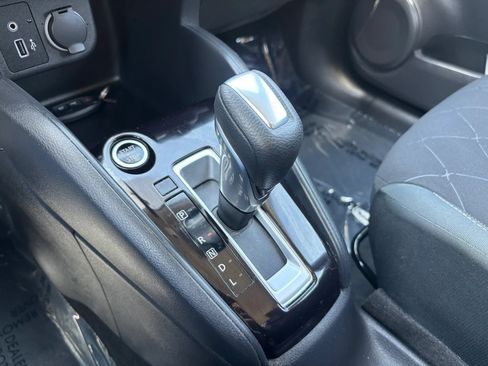 Used 2020 Nissan Kicks S FWD image 33