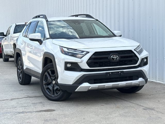 Used 2024 Toyota RAV4 Adventure AWD/4WD image 2