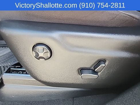 Used 2023 Dodge Durango SXT AWD/4WD image 17