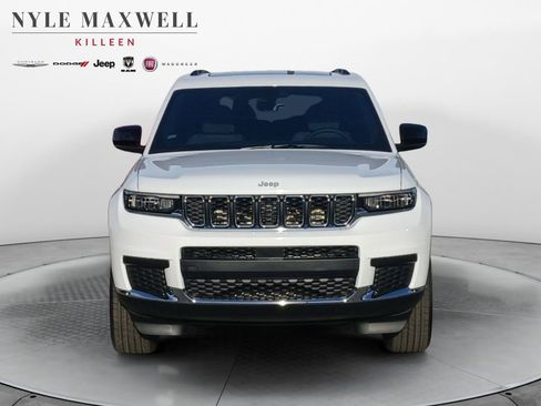 New 2026 Jeep Grand Cherokee L 4WD image 18