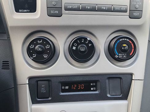 Used 2009 Toyota Matrix S image 18