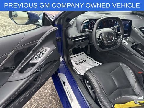 Used 2025 Chevrolet Corvette Stingray Preferred Conv w/ Z51 Performance Package RWD image 9