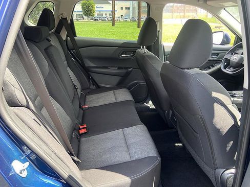 Certified 2025 Nissan Rogue SV AWD/4WD image 15