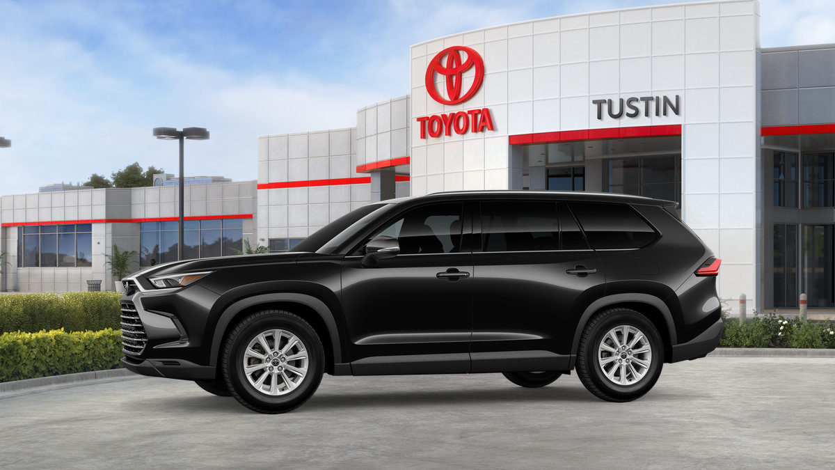 New 2026 Toyota Grand Highlander XLE FWD image 5