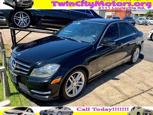 Used 2014 Mercedes-Benz C 300 4MATIC Sedan image 1