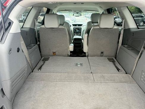 Used 2014 Chevrolet Traverse LT FWD image 18