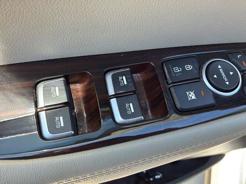 Used 2020 Kia Sorento LX w/ LX I4 Convenience Package FWD image 12