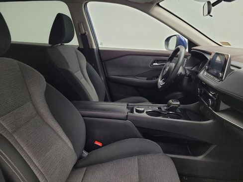 Used 2022 Nissan Rogue SV AWD/4WD image 21