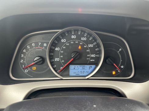 Used 2015 Toyota RAV4 LE image 14