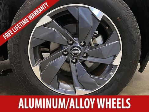 Used 2025 Nissan Rogue SV FWD image 7