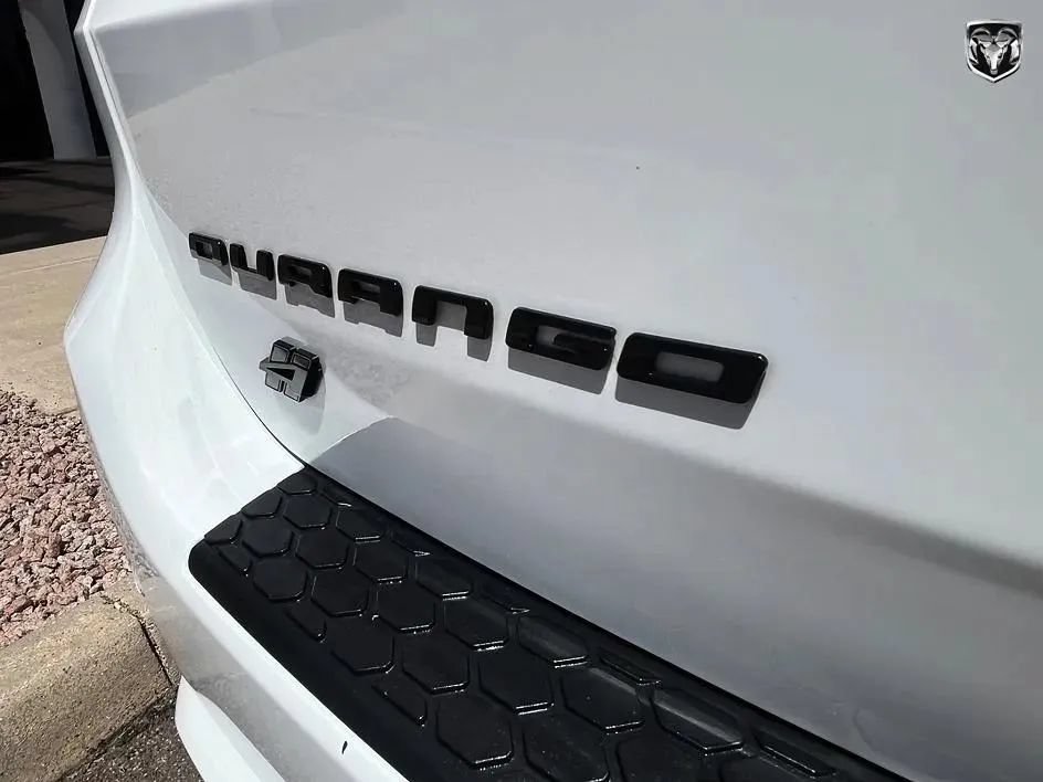 Used 2018 Dodge Durango GT w/ Blacktop Package AWD/4WD image 25