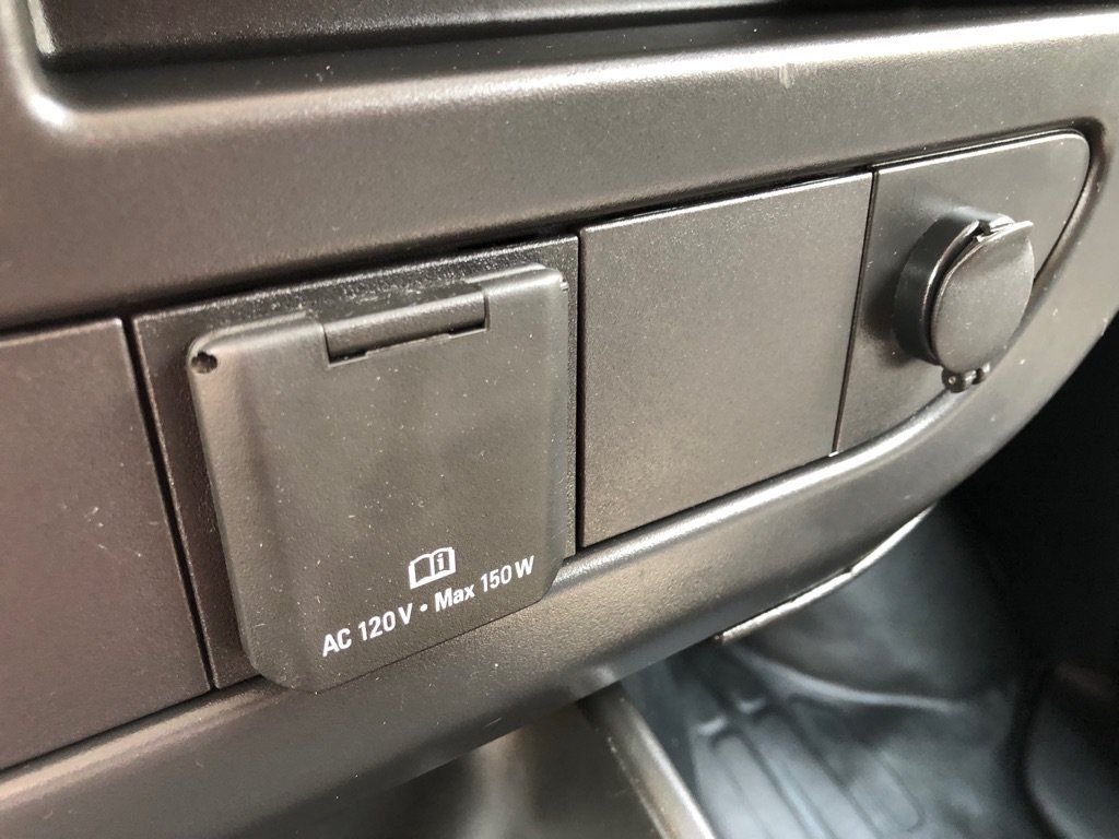 Used 2025 Chevrolet Express 2500 w/ Driver Convenience Package RWD image 27