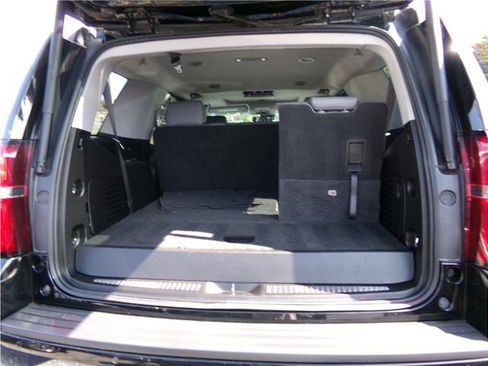 Used 2019 Chevrolet Tahoe LT image 18