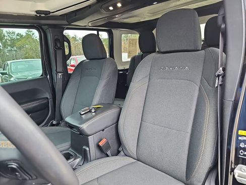 Used 2024 Jeep Wrangler Unlimited Sahara w/ Technology Group image 21