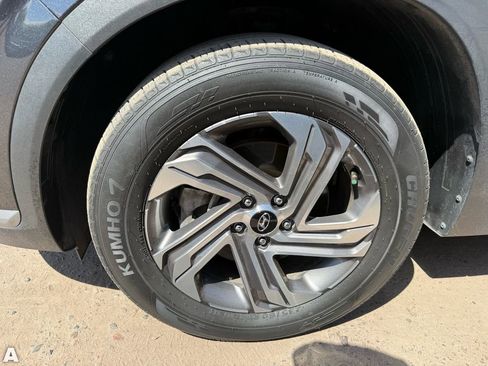 Used 2023 Hyundai Santa Fe SE image 6